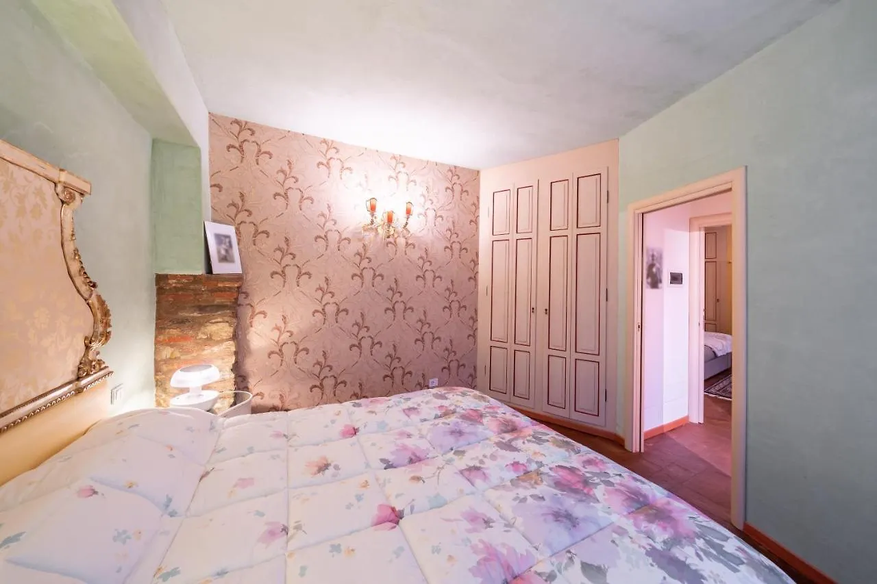 Le Chateau Franciacorta - By Host4U Apartment Colombaro  Italy