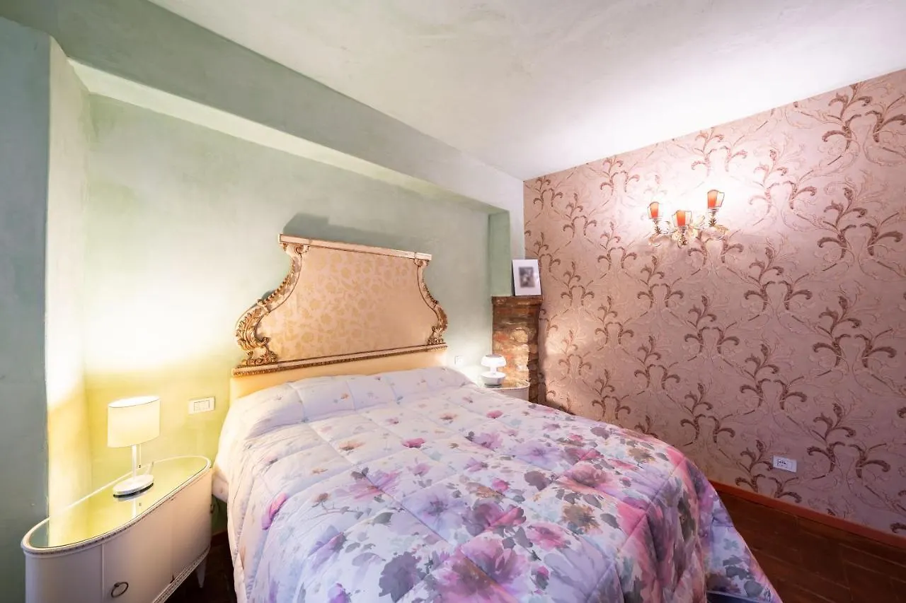 Le Chateau Franciacorta - By Host4U Apartment Colombaro  0*, Colombaro (Brescia) Italy